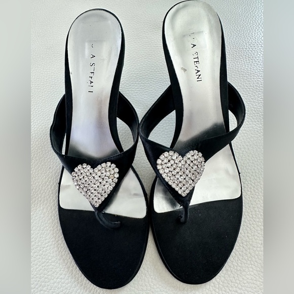 Slip on crystal heart satin Italian slip on sandals - Picture 1 of 7